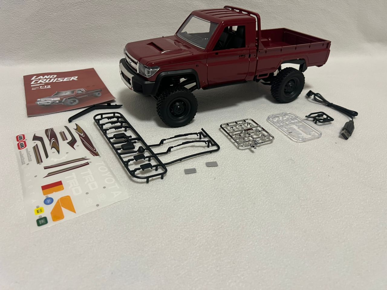 MN82 1:12 RC Car – 4WD Toyota LC79 Rock Crawler with LED Lights