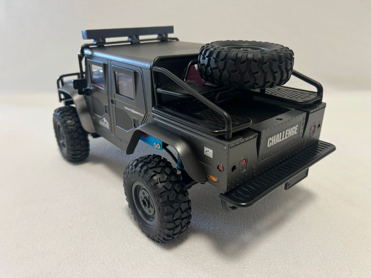 JJRC Q121 Hummer H1 1:12 4WD RC Crawler Truck Car 2.4GHz LED Lights IPX4 RTF