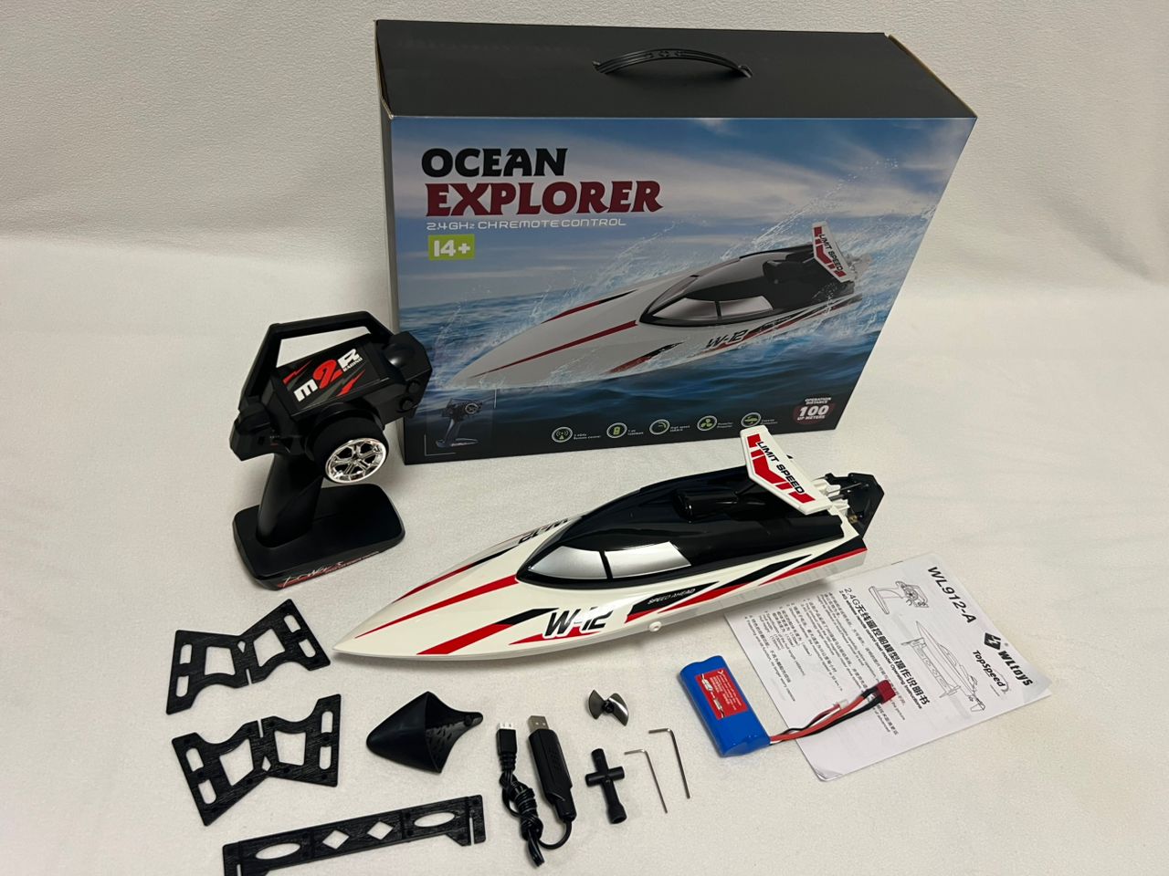 WLtoys WL912-A RC Boat 2.4Ghz 35KM/H Brushed High Speed Racing Boat 2200