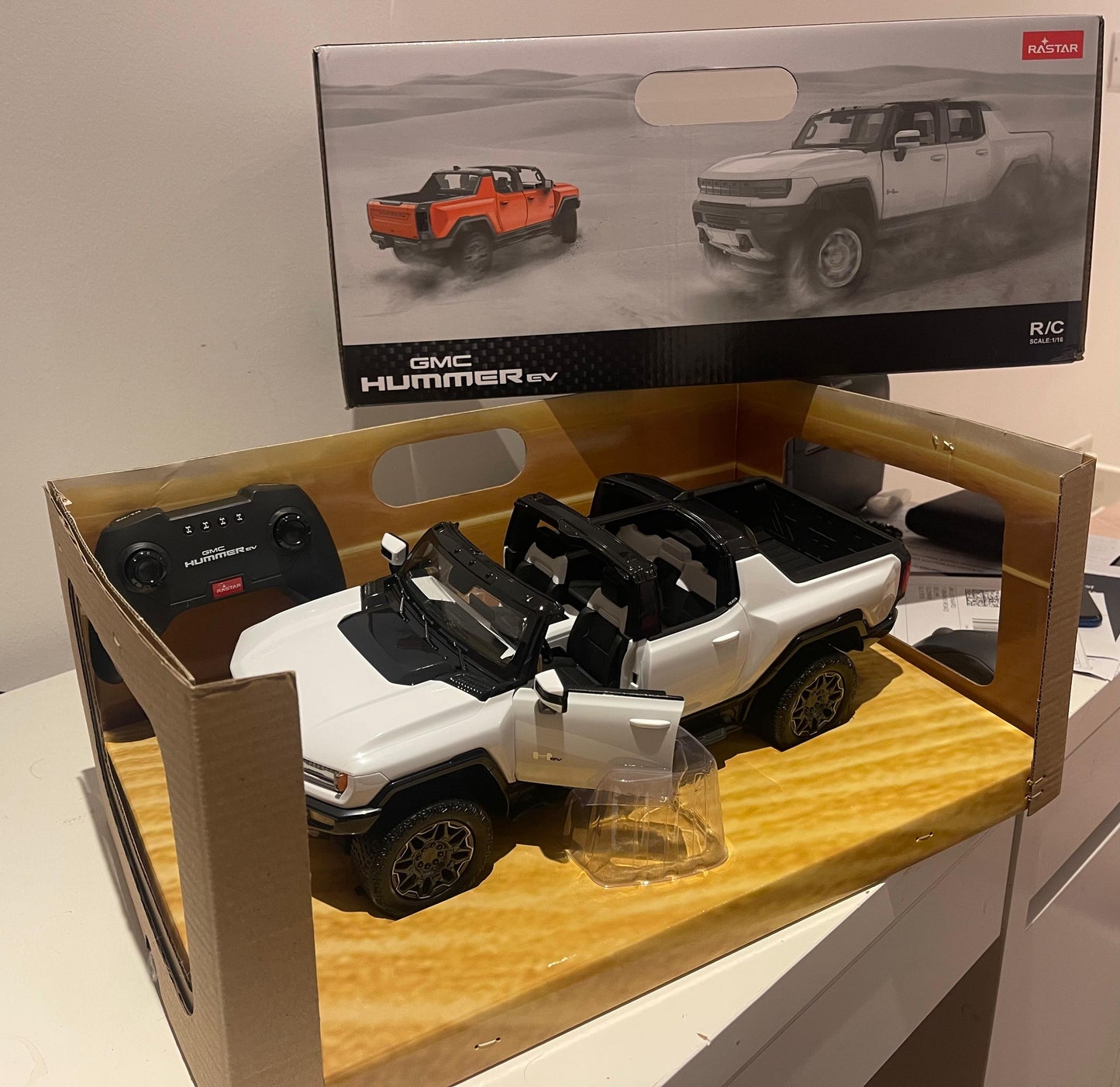 Rastar RC GMC Hummer EV Kids Remote Children Toy Car 4W Rotation 1:14 Scale