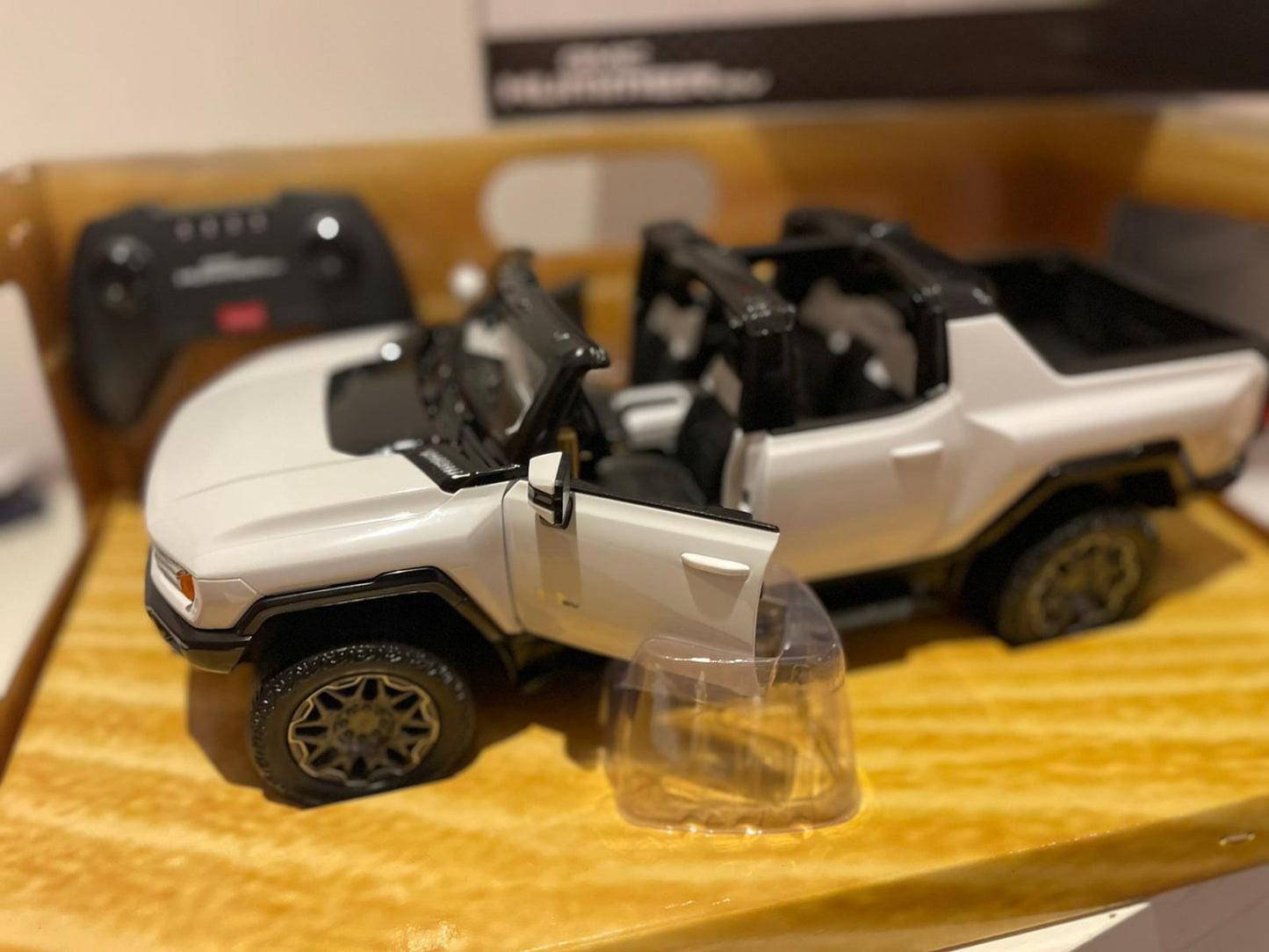 Rastar RC GMC Hummer EV Kids Remote Children Toy Car 4W Rotation 1:14 Scale