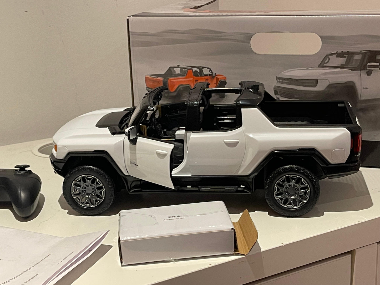 Rastar RC GMC Hummer EV Kids Remote Children Toy Car 4W Rotation 1:14 Scale