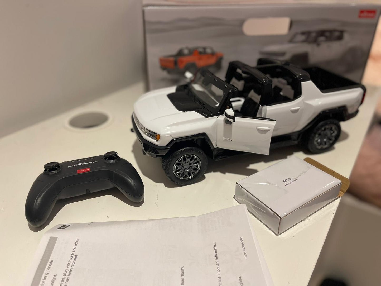 Rastar RC GMC Hummer EV Kids Remote Children Toy Car 4W Rotation 1:14 Scale