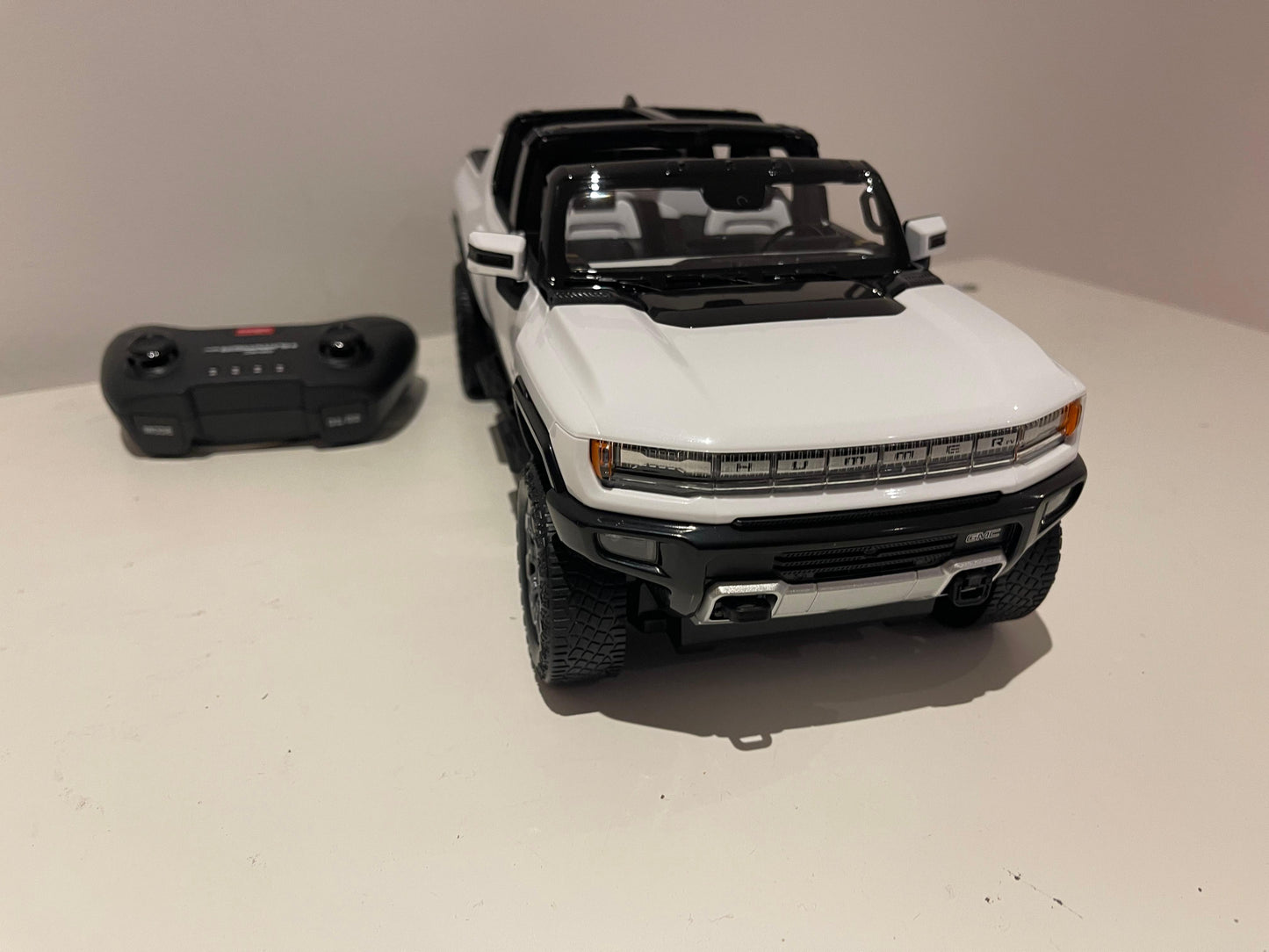 Rastar RC GMC Hummer EV Kids Remote Children Toy Car 4W Rotation 1:14 Scale