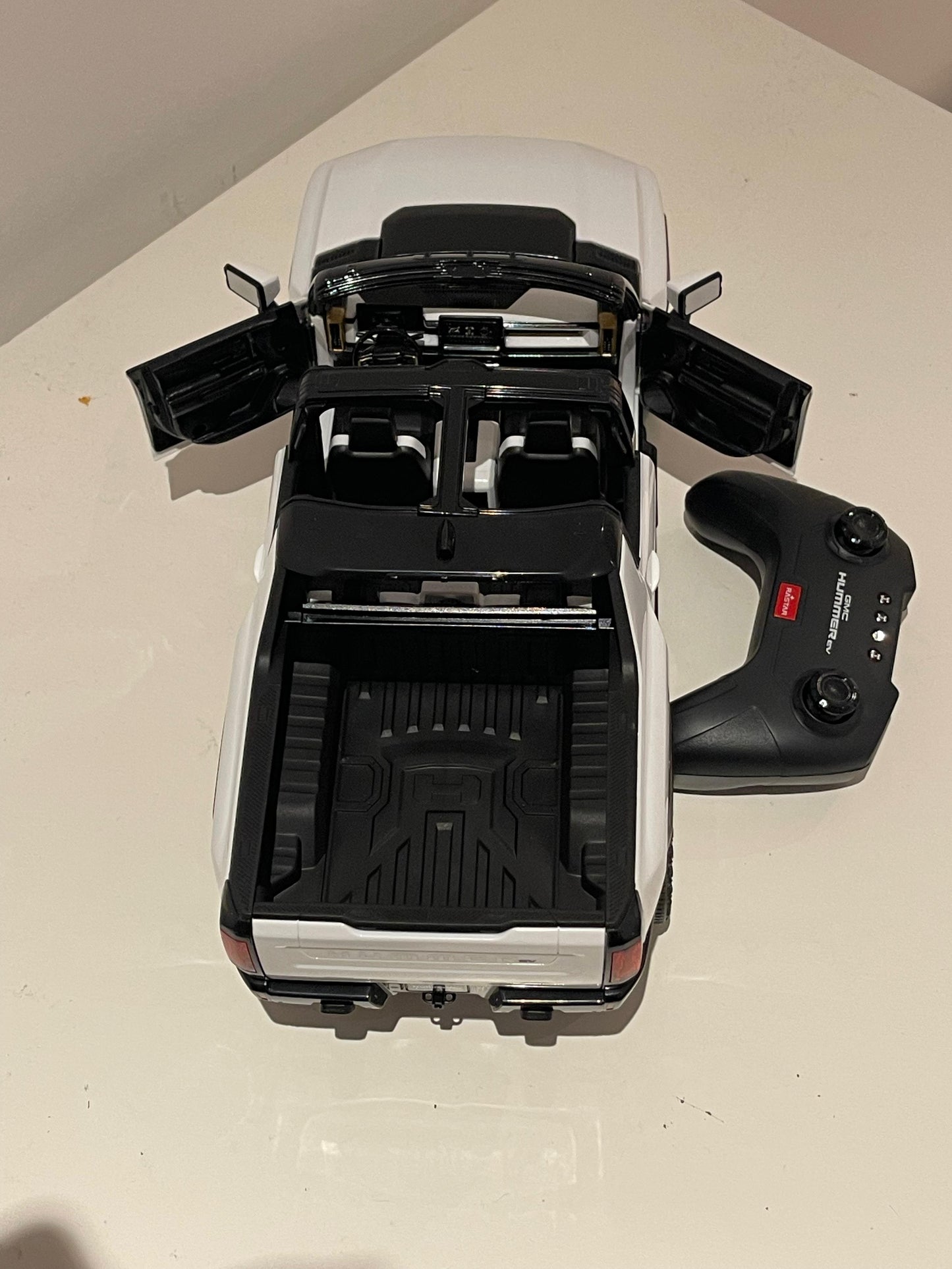 Rastar RC GMC Hummer EV Kids Remote Children Toy Car 4W Rotation 1:14 Scale