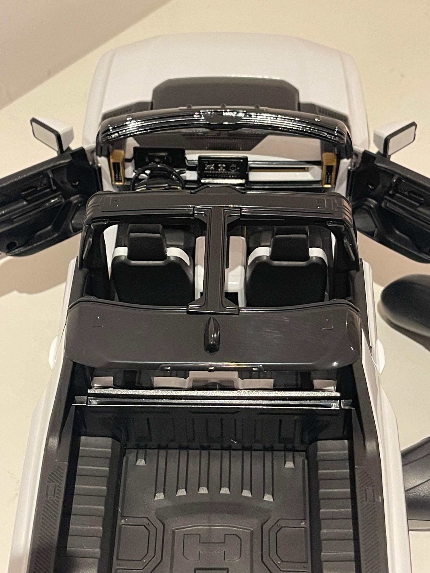 Rastar RC GMC Hummer EV Kids Remote Children Toy Car 4W Rotation 1:14 Scale