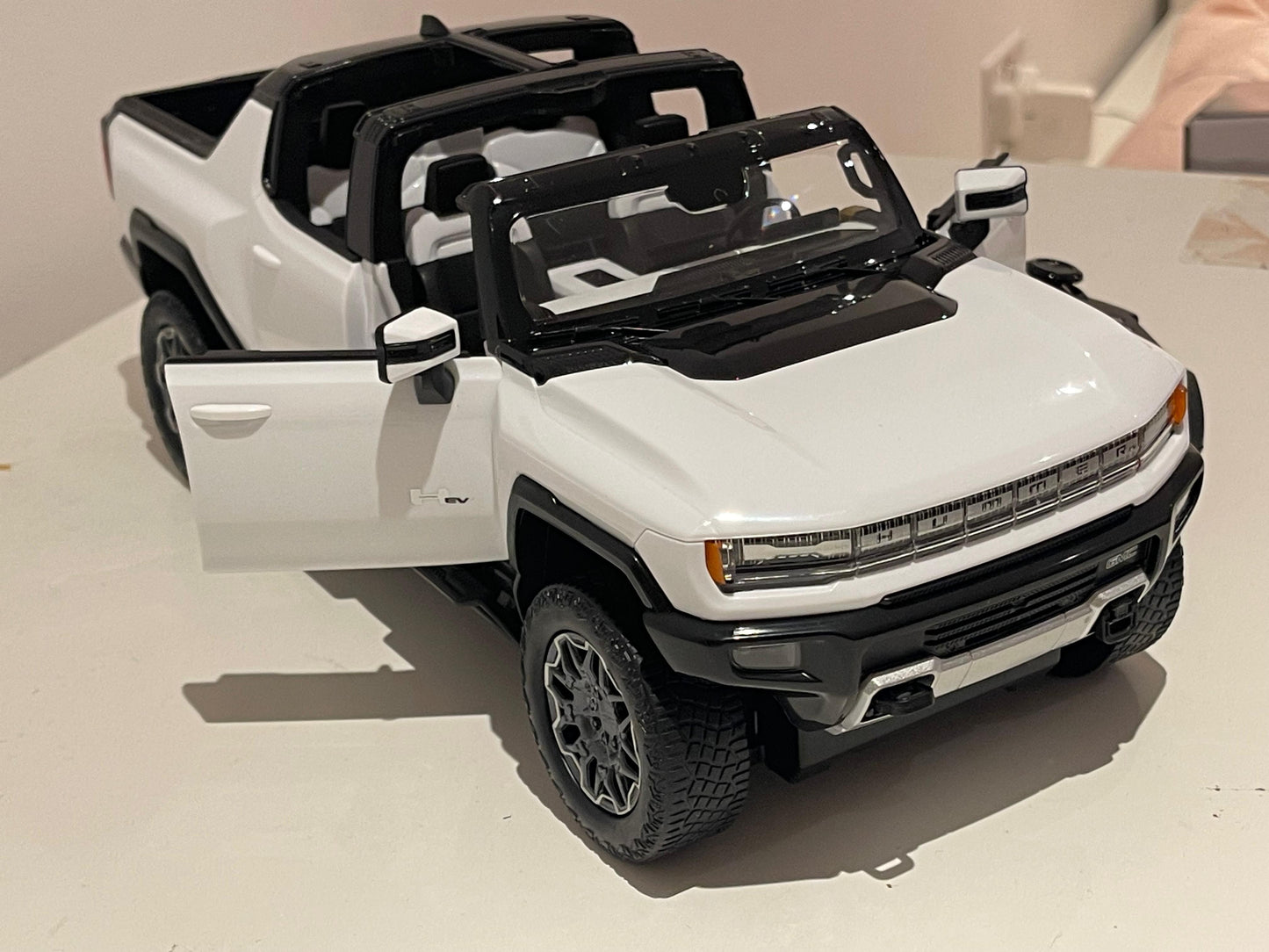 Rastar RC GMC Hummer EV Kids Remote Children Toy Car 4W Rotation 1:14 Scale