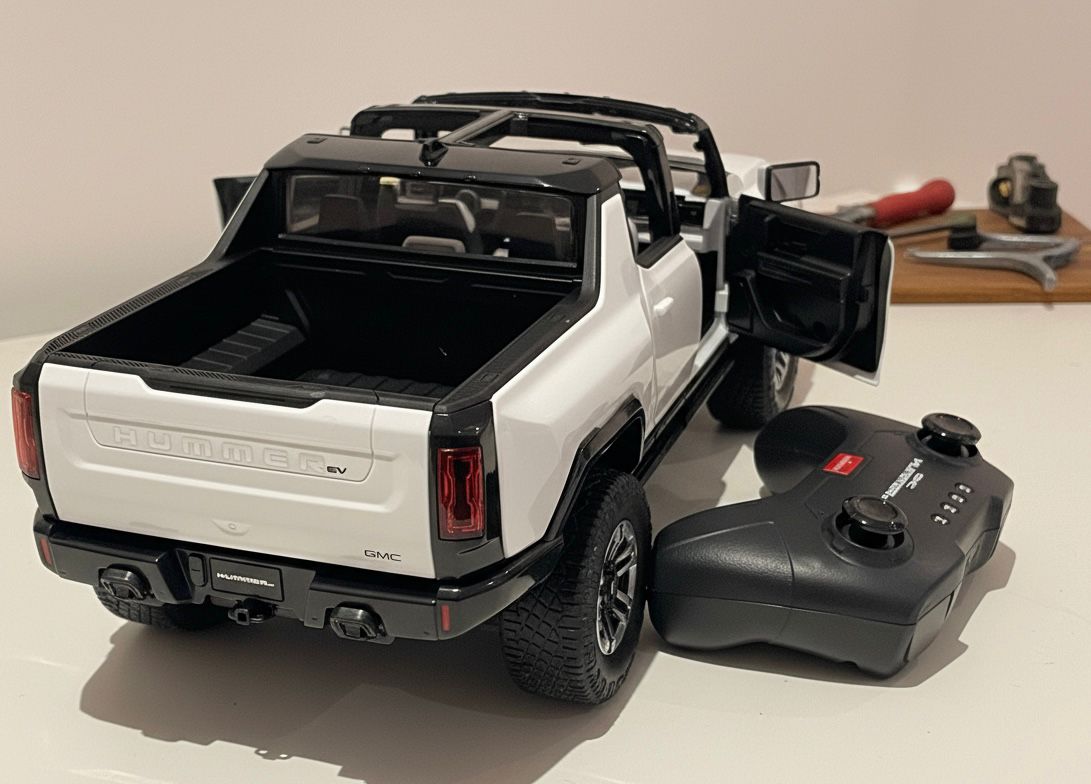 Rastar RC GMC Hummer EV Kids Remote Children Toy Car 4W Rotation 1:14 Scale